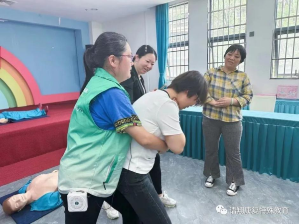 株洲市荷塘区语翔残疾儿童康复学校,株洲残疾儿童学校,株洲儿童学校,株洲残疾儿童教育,聋儿语言康复学校,聋儿康复