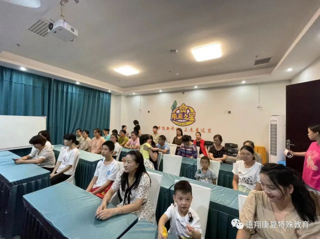 株洲市荷塘区语翔残疾儿童康复学校,株洲残疾儿童学校,株洲儿童学校,株洲残疾儿童教育,聋儿语言康复学校,聋儿康复