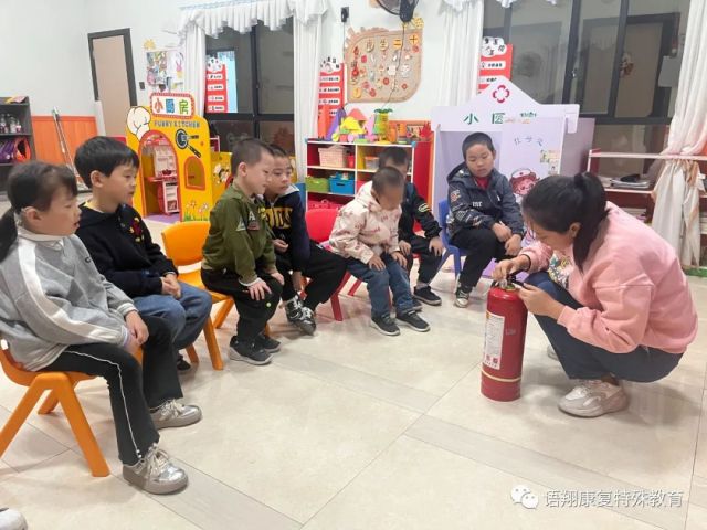 株洲市荷塘区语翔残疾儿童康复学校,株洲残疾儿童学校,株洲儿童学校,株洲残疾儿童教育,聋儿语言康复学校,聋儿康复 株洲市荷塘区语翔残疾儿童康复学校,株洲残疾儿童学校,株洲儿童学校,株洲残疾儿童教育,聋儿语言康复学校,聋儿康复